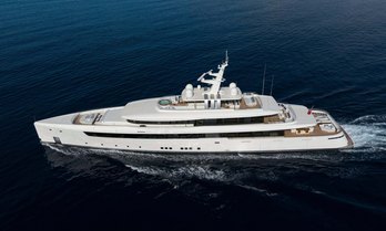 Charter yacht LASATA at sea